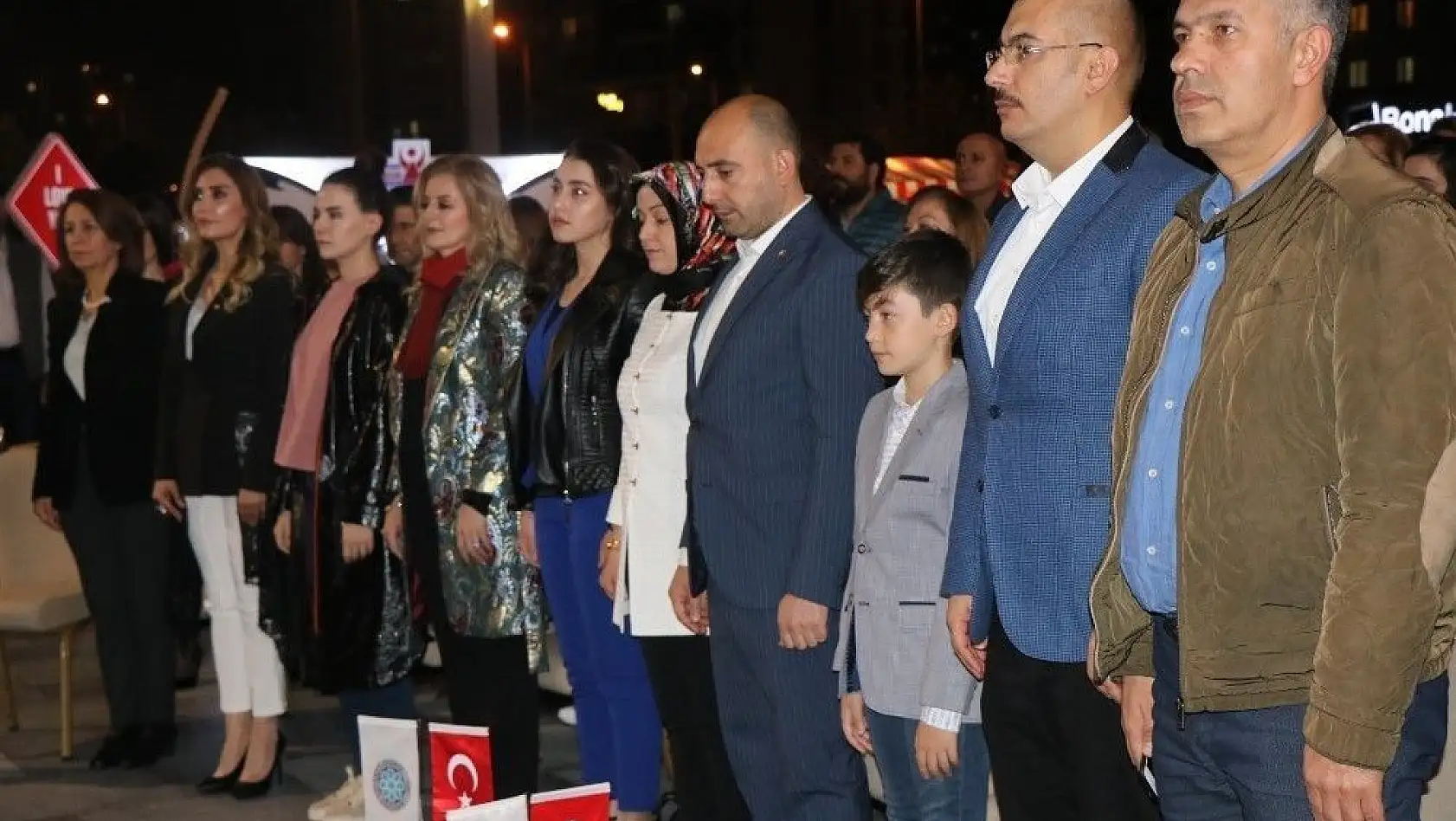 'Türk Toplumu Aile Kurumuna Özel Önem Vermiştir'