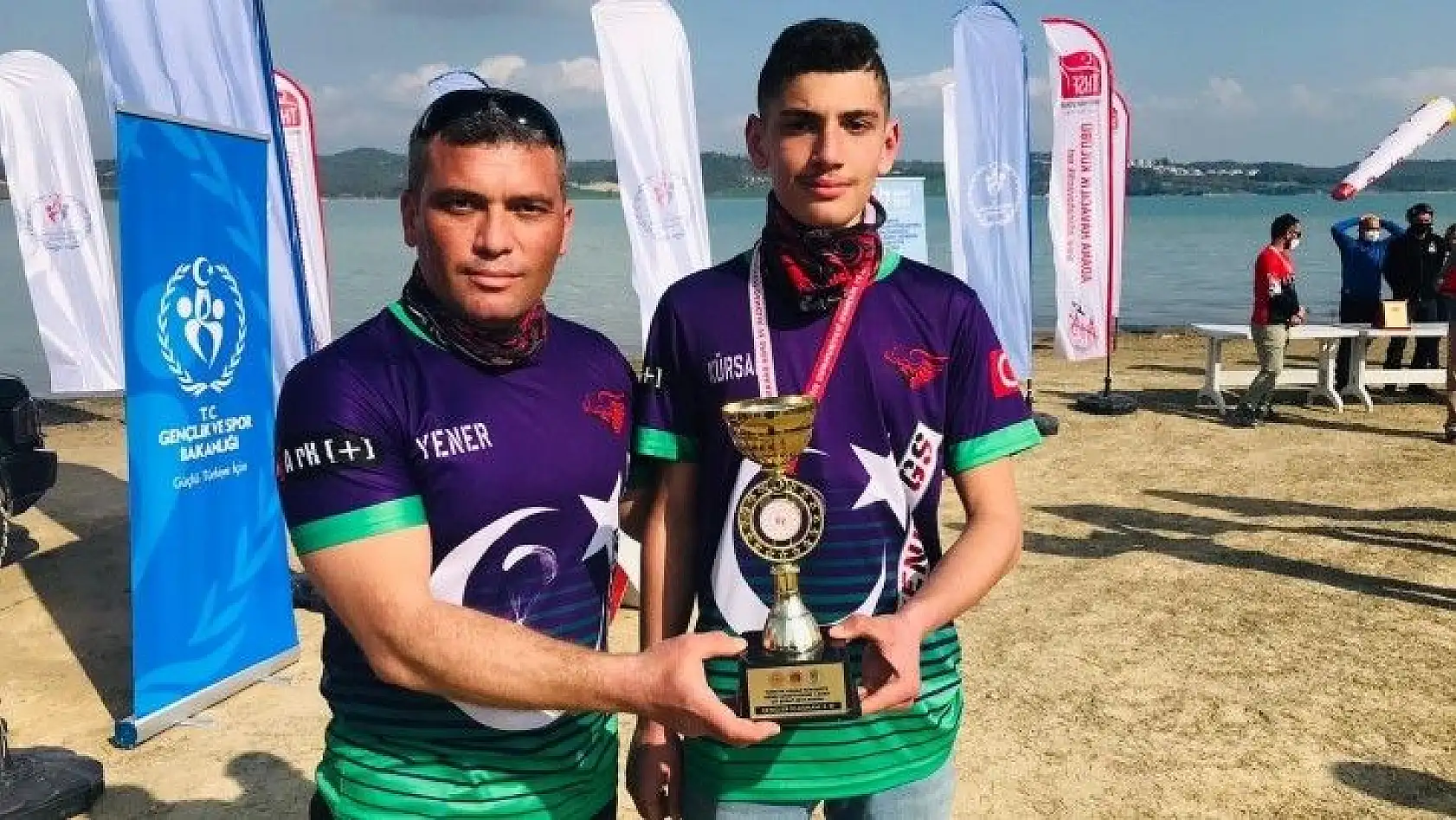 15 yaşındaki Kayserili paraşütçüden büyük başarı