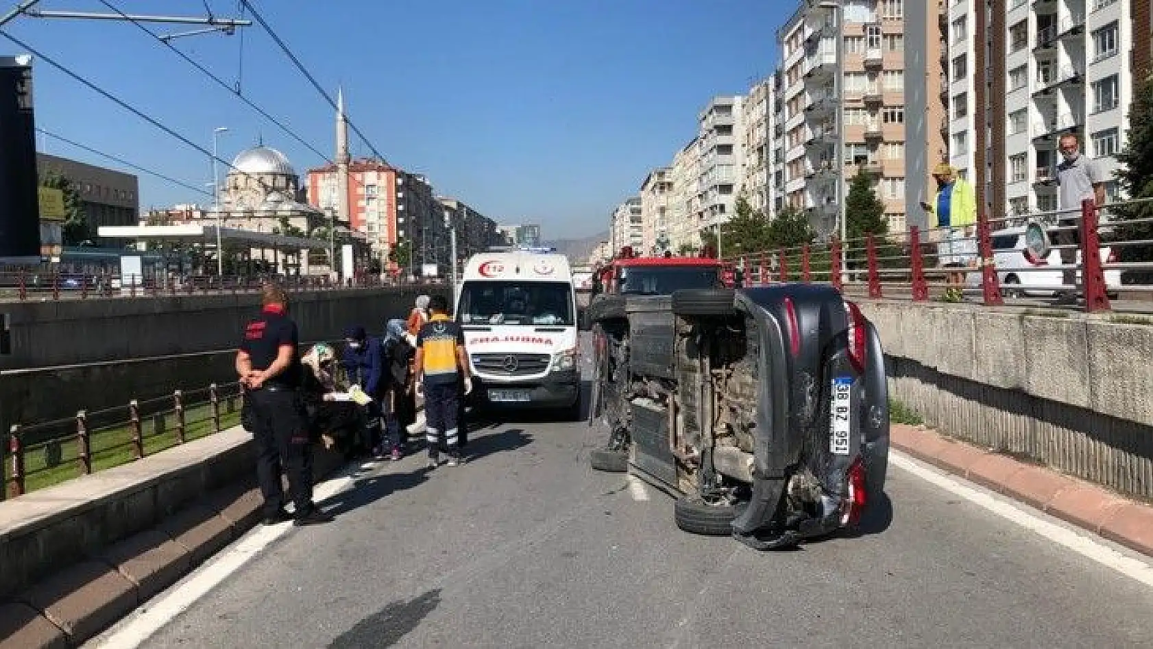 5 araçlık zincirleme kaza yaşandı