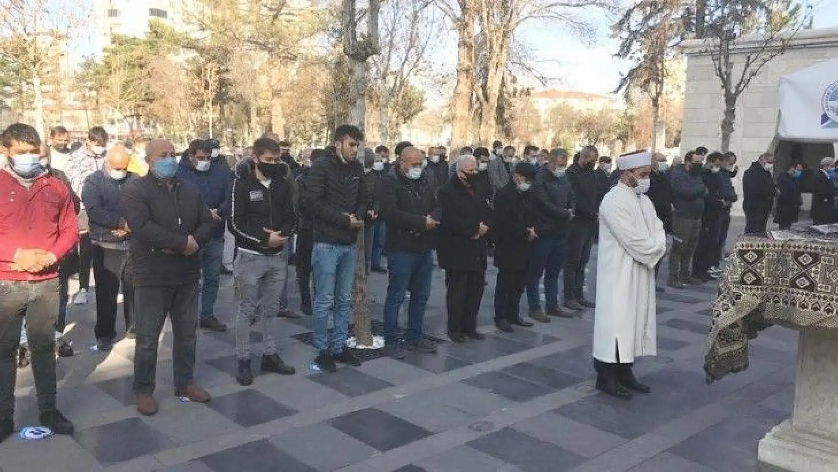 Feci kazada hayatını kaybeden genç toprağa verildi