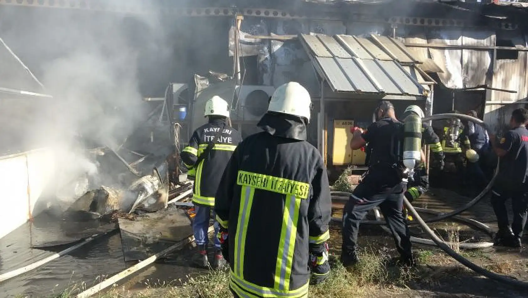 Flaş! Kayseri'de sucuk üretim fabrikasında yangın