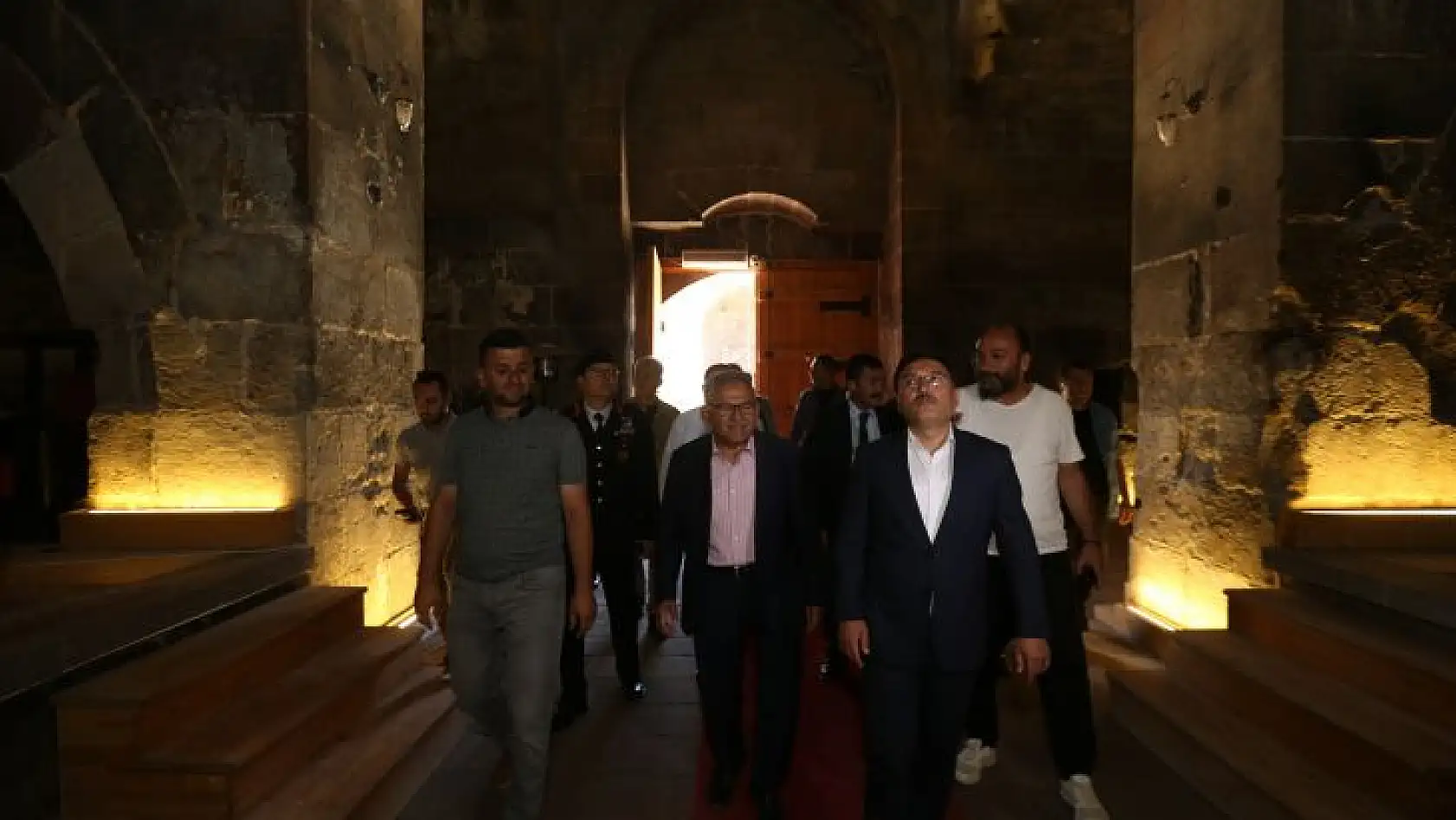 Karatay Hanı'nda inceleme yapıldı