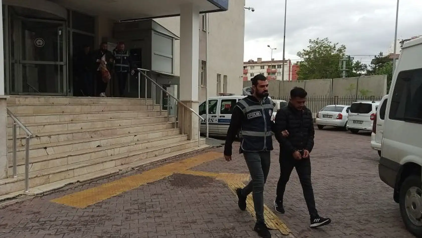 Kayseri'de operasyon: 16 gözaltı