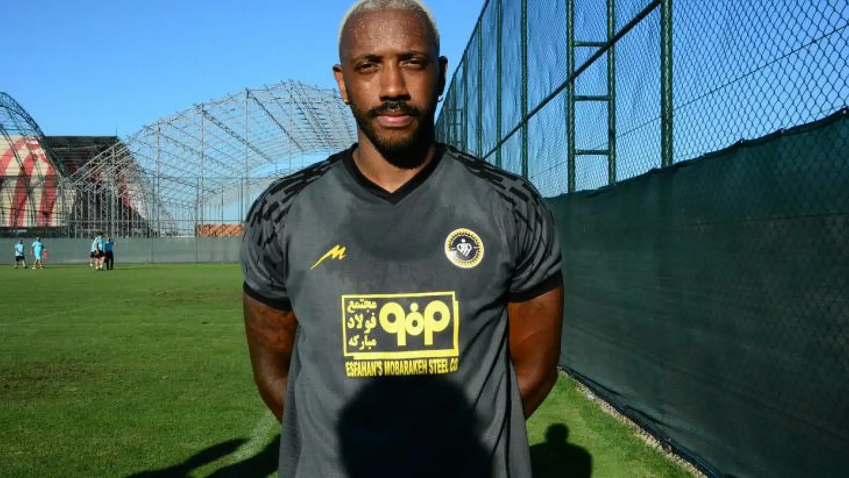 Manuel Fernandes o takıma transfer oldu