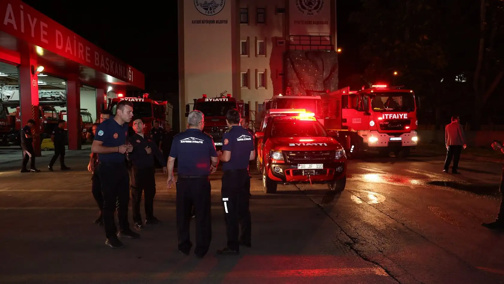 Mersin'deki orman yangınına desteğe gittiler