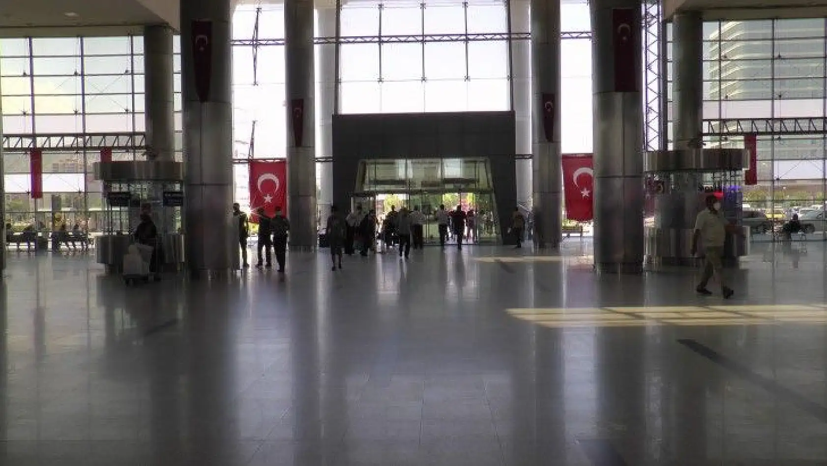 Otobüsçü esnafı memnun değil