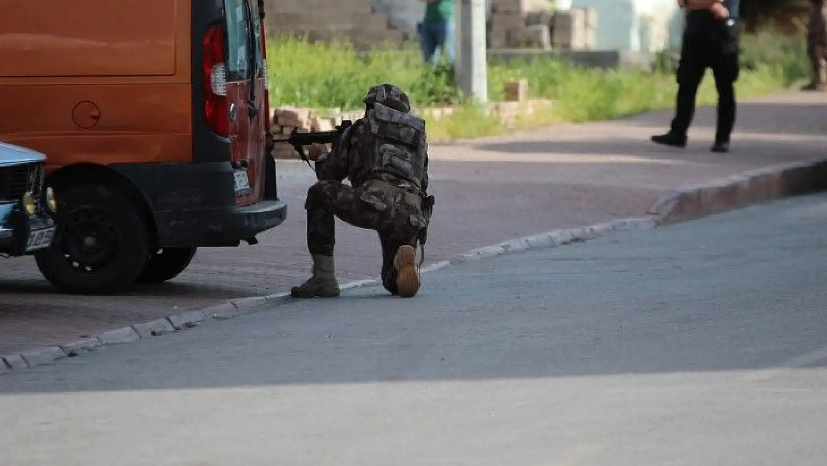 Özel harekat polislerinden operasyon