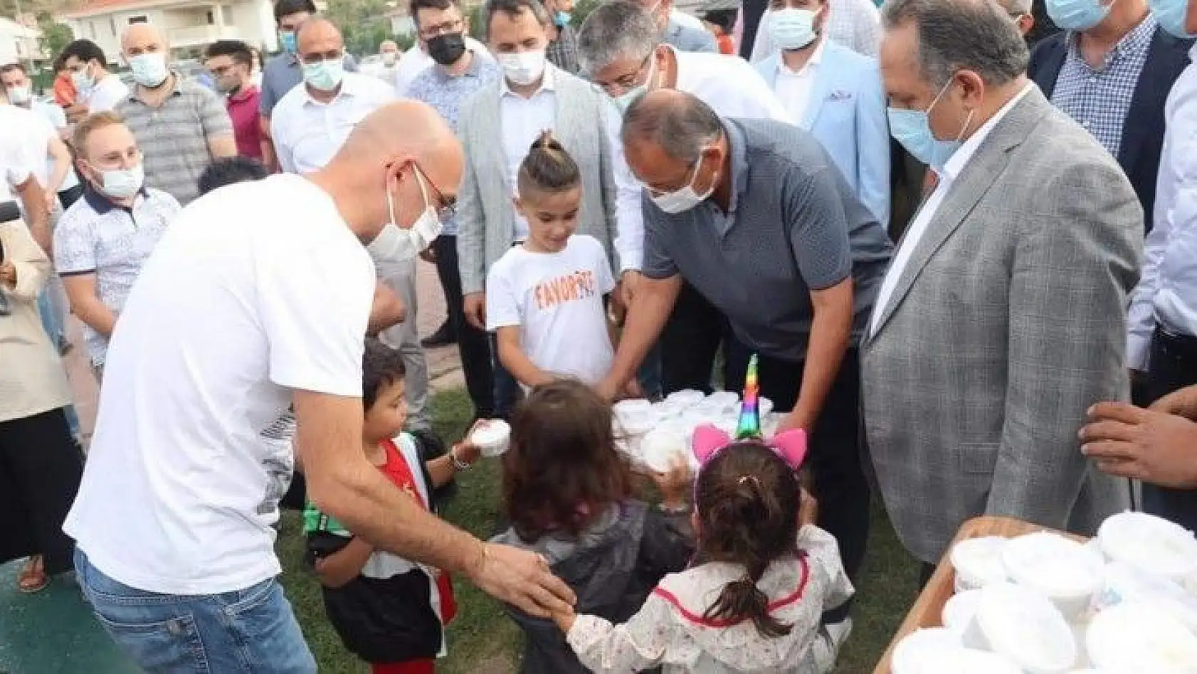 Özhaseki: Tek yürek olmamız lazım