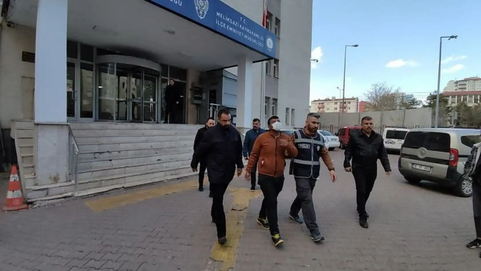 Polisten kaçamadı