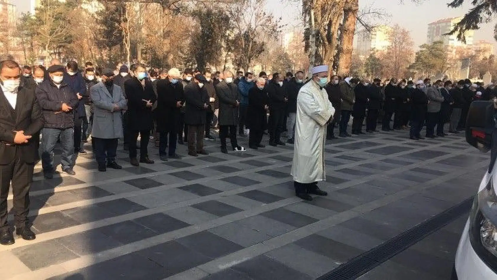 Sanayici Kadir Ercan hayatını kaybetti