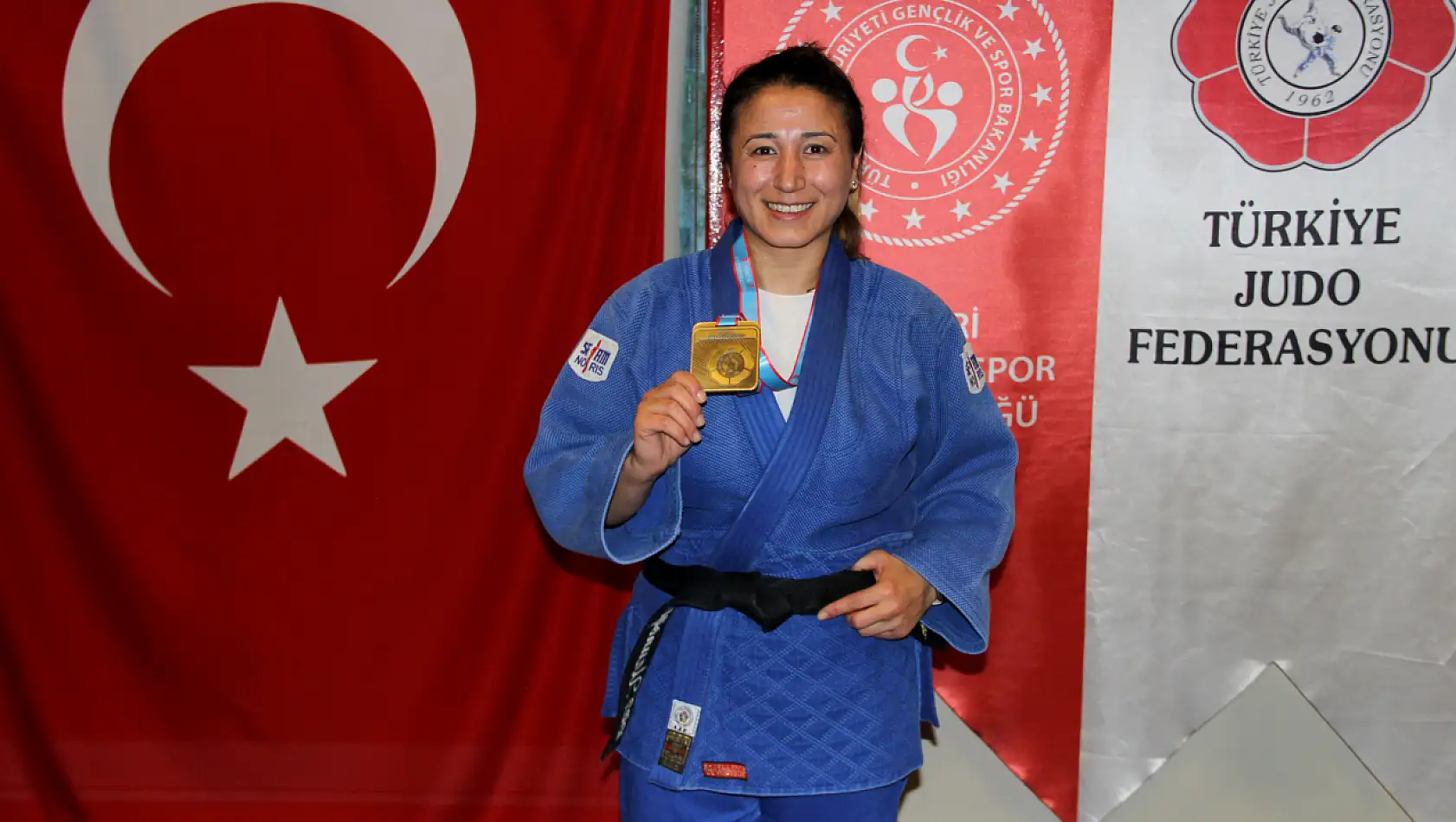 13 yıl sonra mindere döndü, Türkiye Şampiyonu oldu