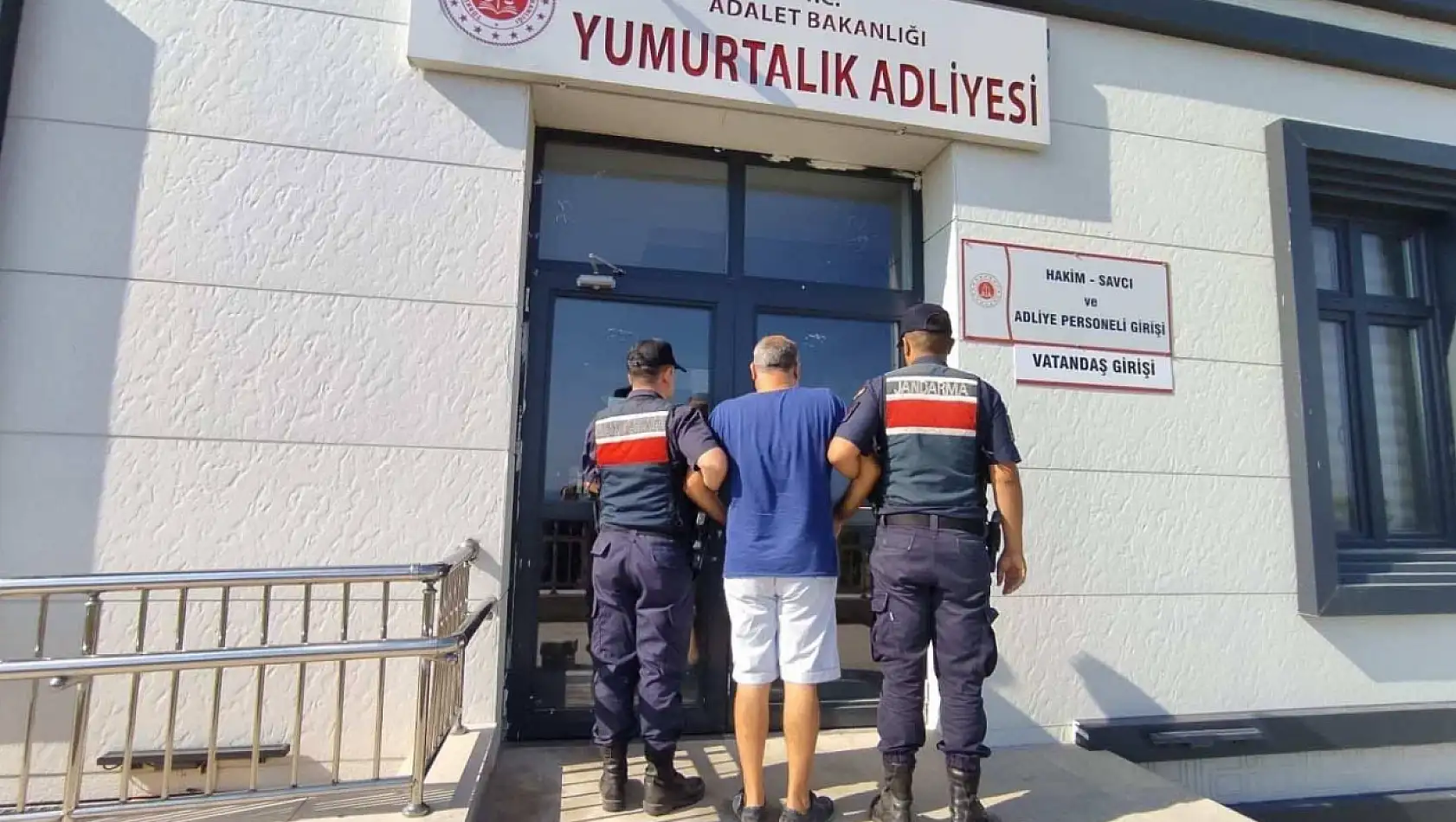 Adana'da 2 firari hükümlü yakalandı