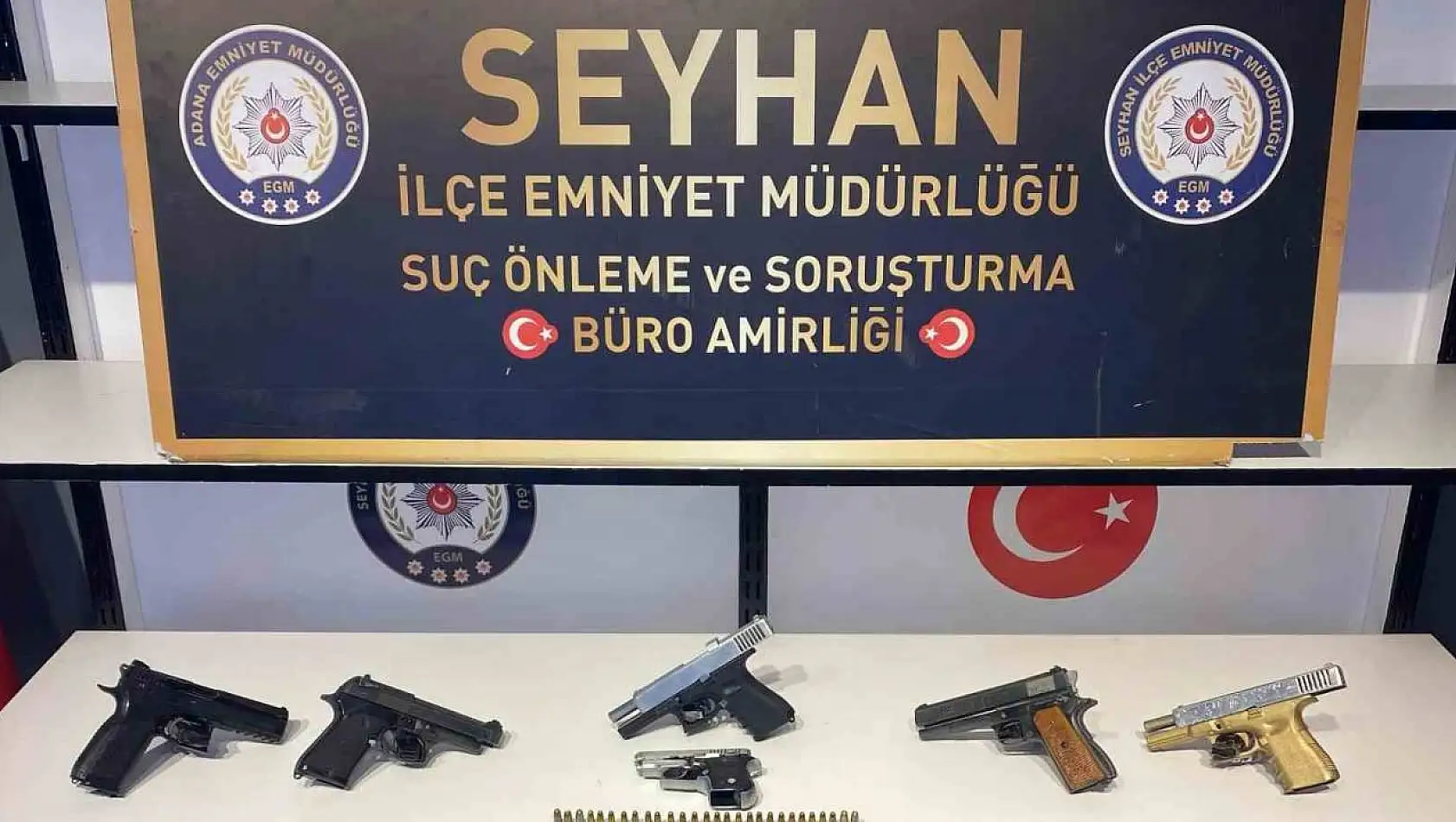 Adana'da uyuşturucu taciri şebekesine darbe!