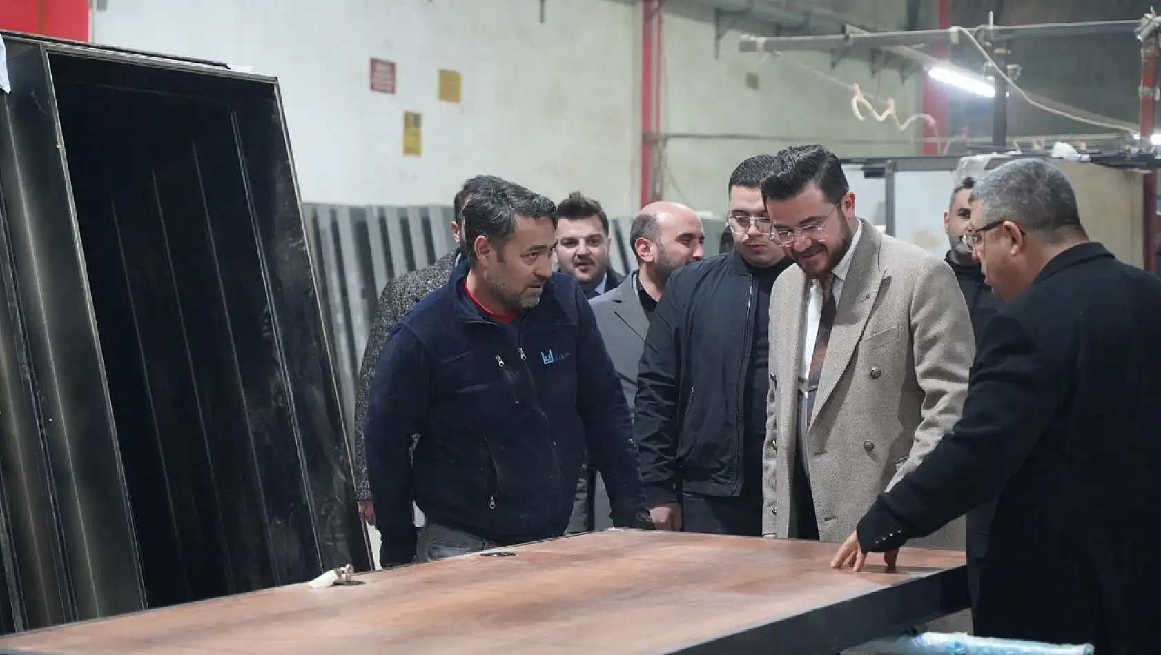 AK Parti İl Başkanı sanayiciler ile bir arada!