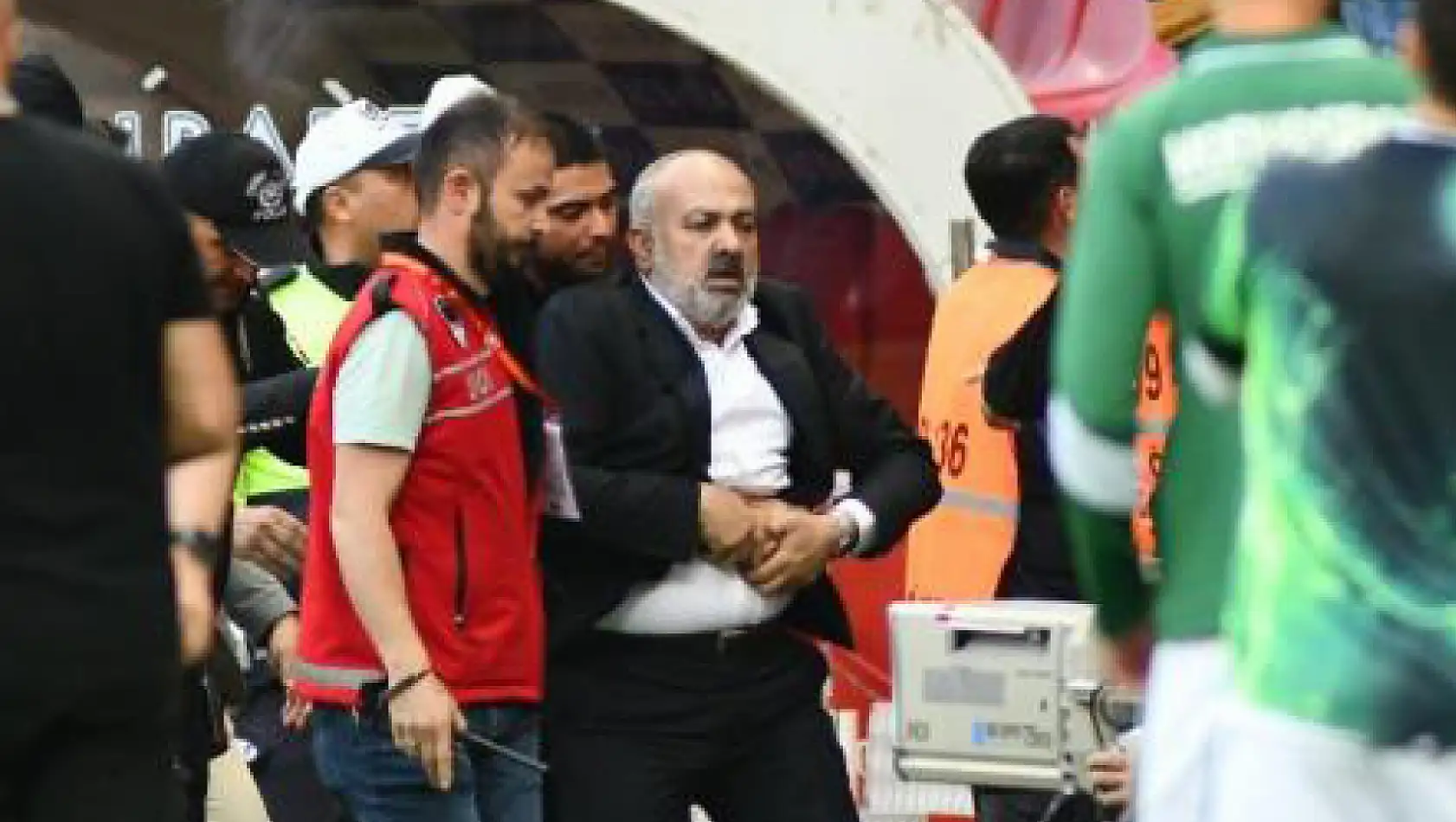 Ali Çamlı: Türk futbolunun namuslu ellerde yönetilmeye ihtiyacı var