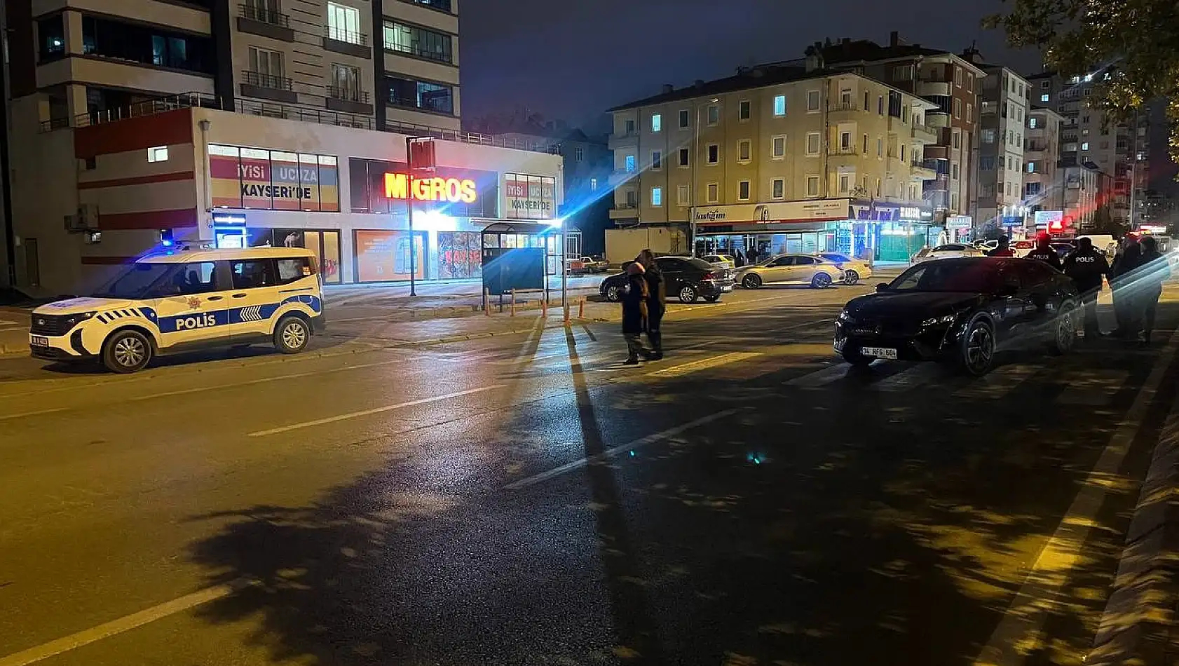 Bağdat Caddesi'nde çocuğa otomobil çarptı