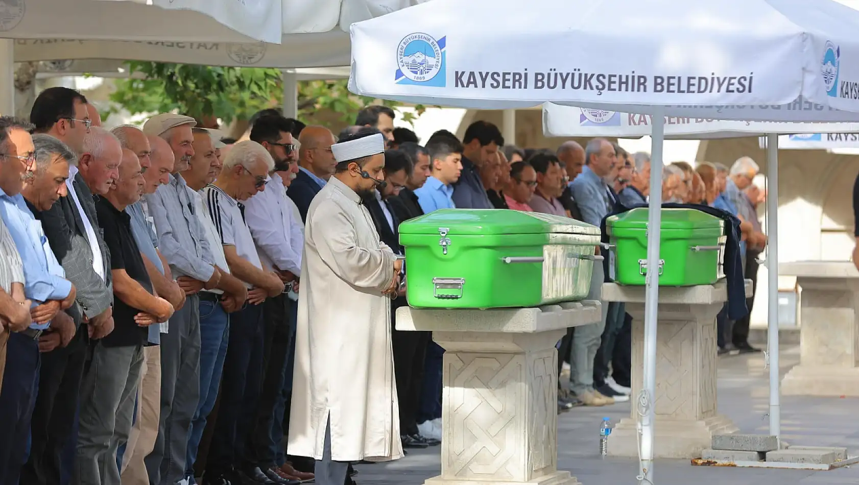 Başkanın oğlu son yolculuğuna uğurlandı!