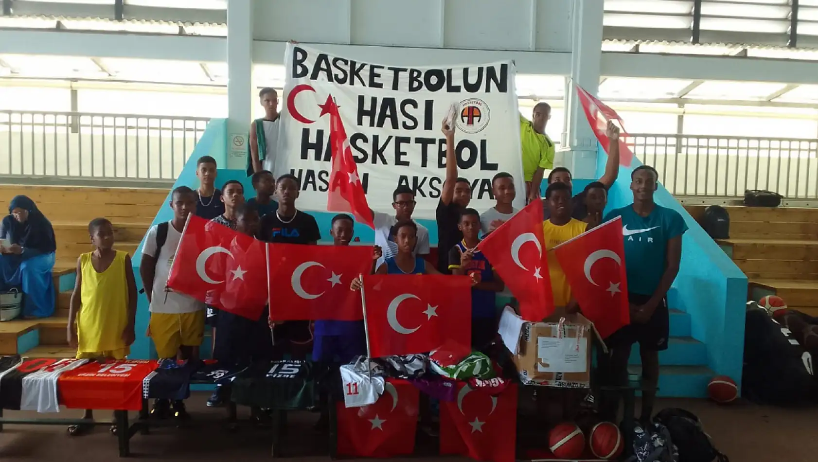 Basketbol sevgisi birleştirdi