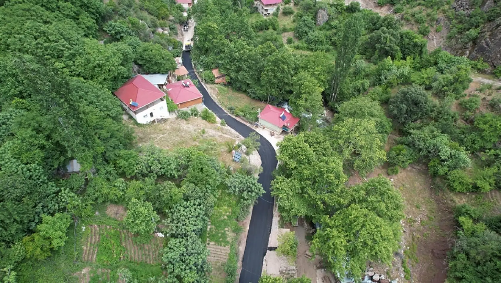 Bu yol, Kayseri'nin en serin yerine gidiyor! Hummalı çalışma