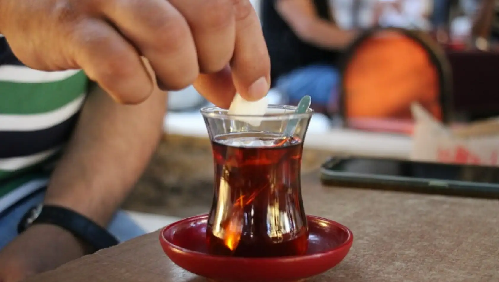 Çay tiryakisine kötü haber