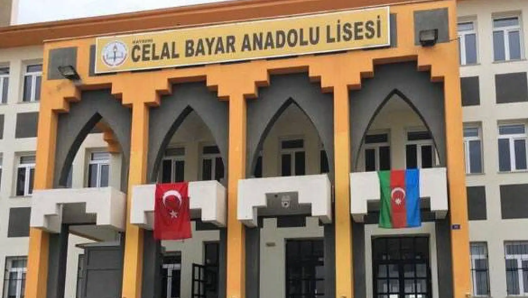 Celal Bayar Anadolu Lisesi'nden anlamlı kampanya!