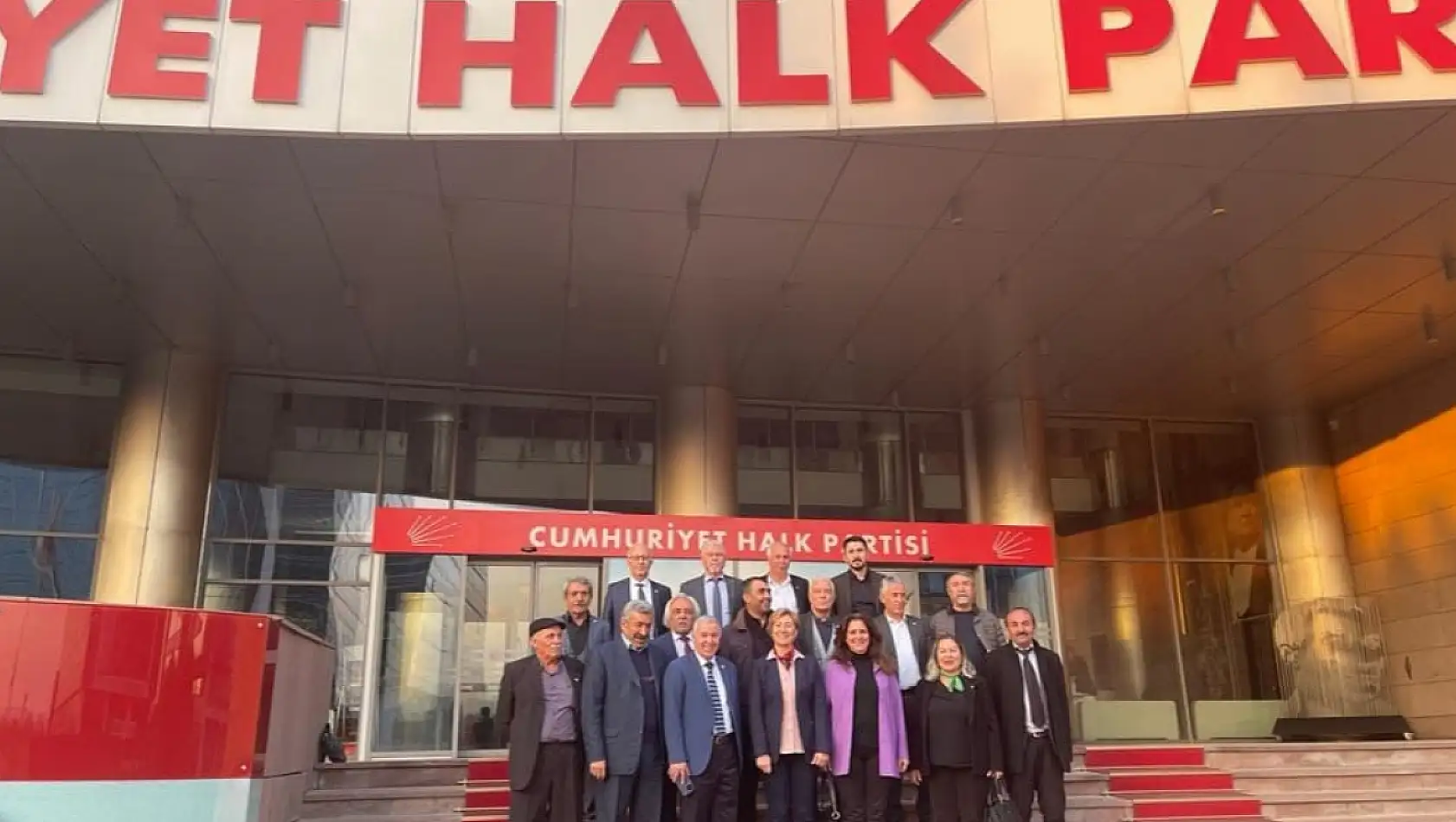 CHP eski il Başkanı Özer YDK kararını nasıl değerlendirdi?