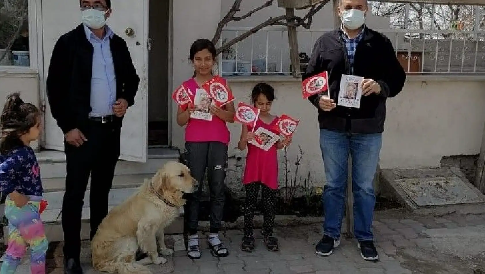 CHP Melikgazi teşkilatından mahalle çıkarması! Çocuklara özel bayram hediyesi!