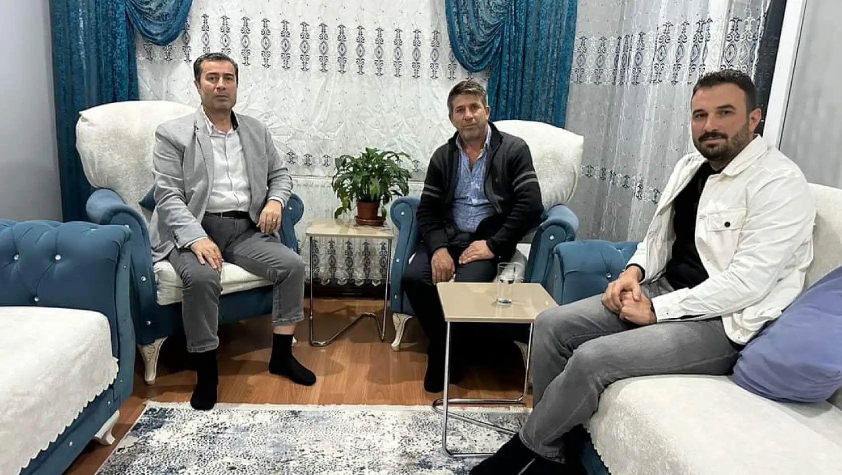 CHP Kayseri'de konuşulan o ismi evinde ziyaret etti