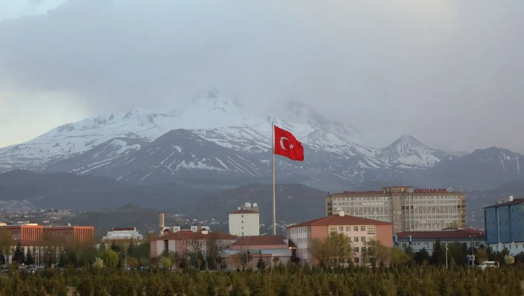 Cumhurbaşkanı kararı çıktı! Bakın Erciyes Üniversitesi'nde ne kuruluyor?