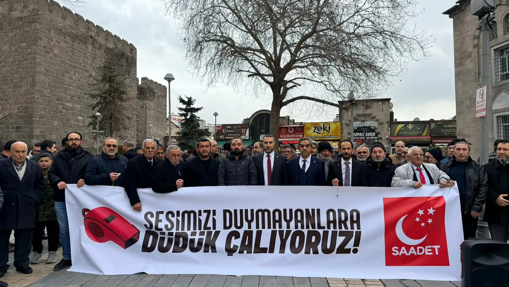 'Deprem gerçek ancak yıkılan şehirler tercihtir'