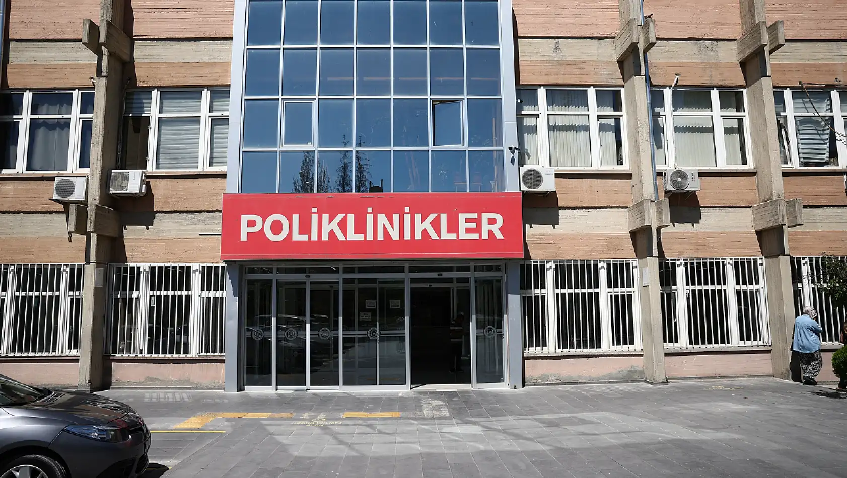 Erciyes Üniversitesi'nin acil servis ve poliklinikleri yenilendi