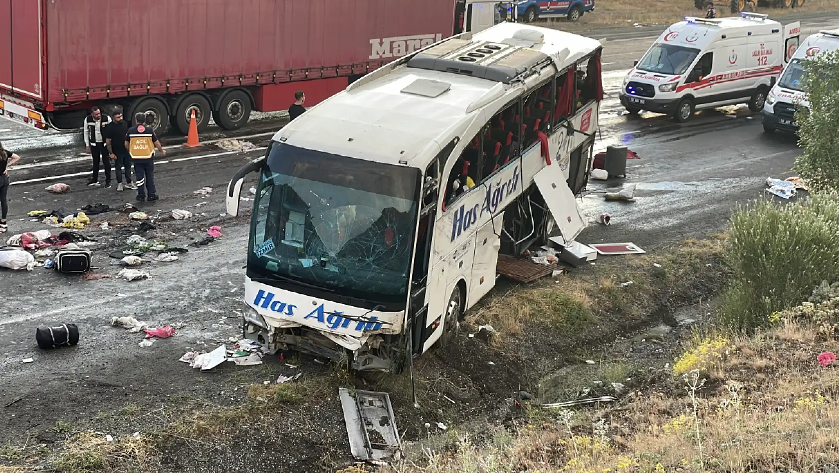 Komşu Sivas'ta can pazarı: 3 Ölü, 24 yaralı var!
