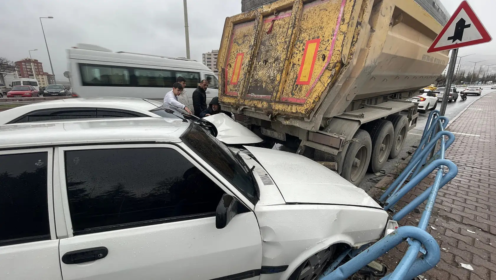 İftar vakti trafik kazası: Çok sayıda yaralı var