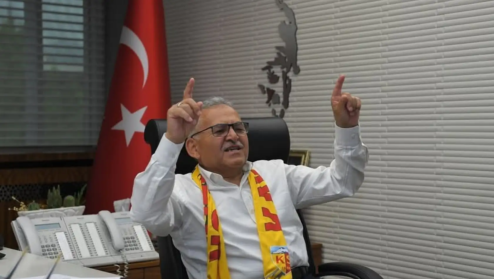 İlk tebrik Başkan Büyükkılıç'tan