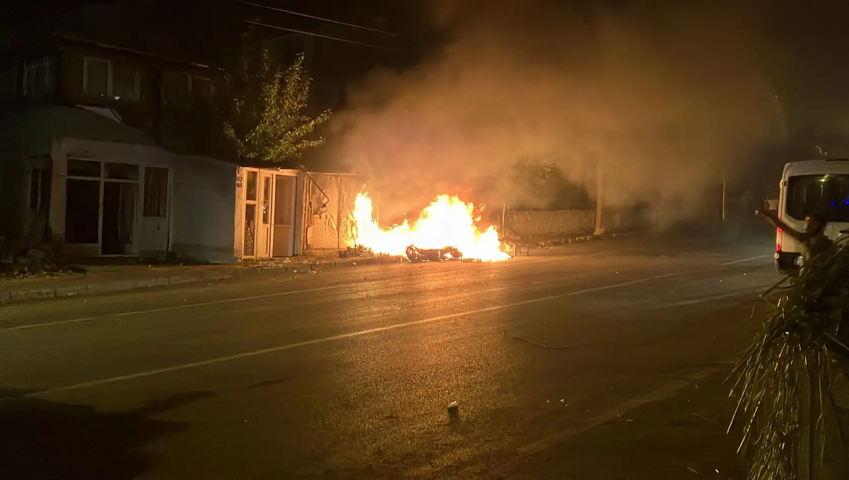 İnfial yaratan olay sonrası Zafer Partisi'nden sağduyu çağrısı!