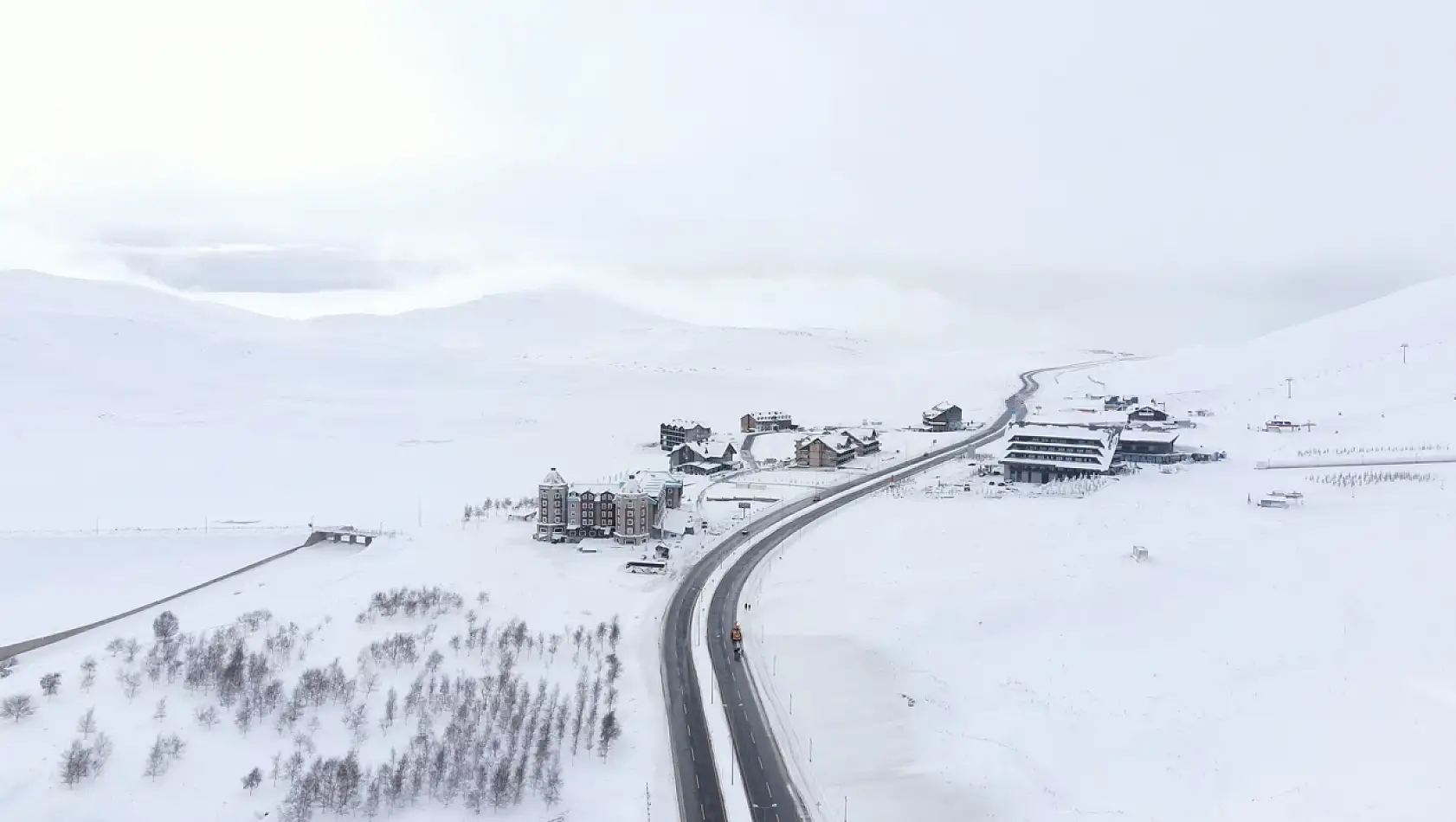 Kar mutluluğu! Erciyes'te kar kalınlığı açıklandı