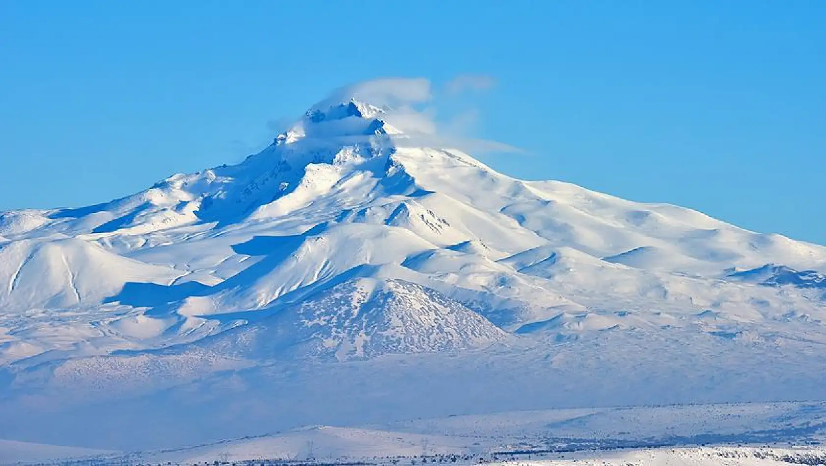 'Karşıdan görünen Erciyes Dağı'