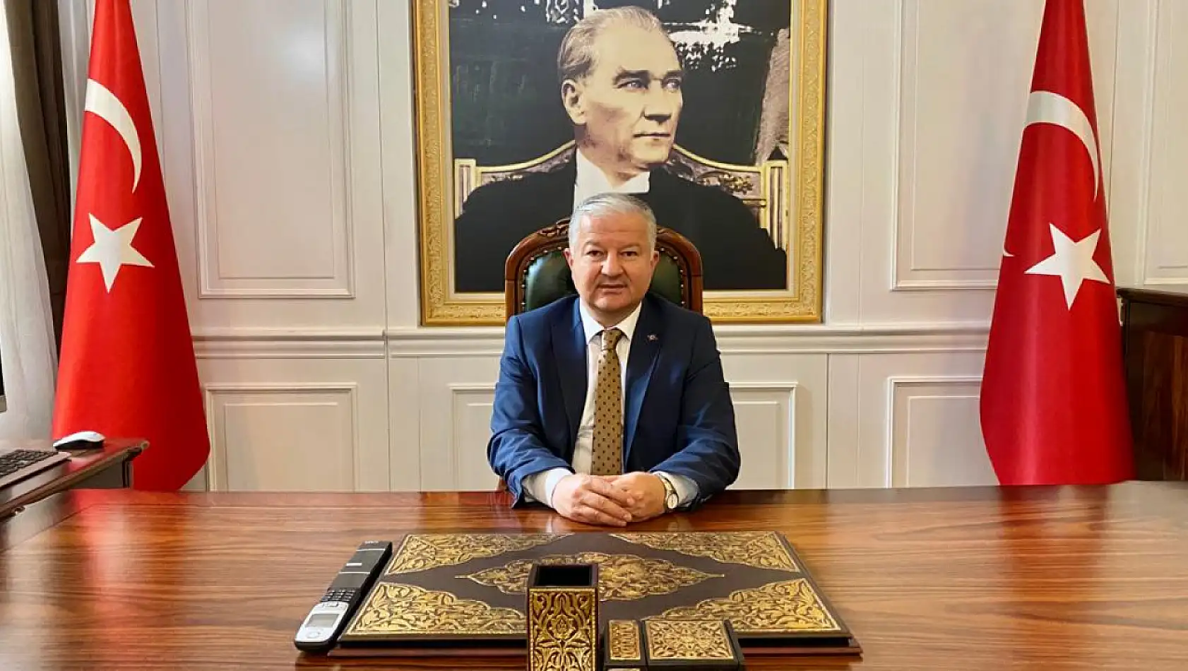 Kayseri'de ilçenin anahtarı verilen ve fahri hemşehri ilan edilen Kaymakam Vali oldu