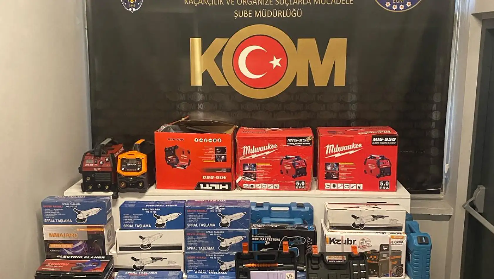 Kayseri'de elektronik sigaradan sahte paraya kaçakçılık operasyonu