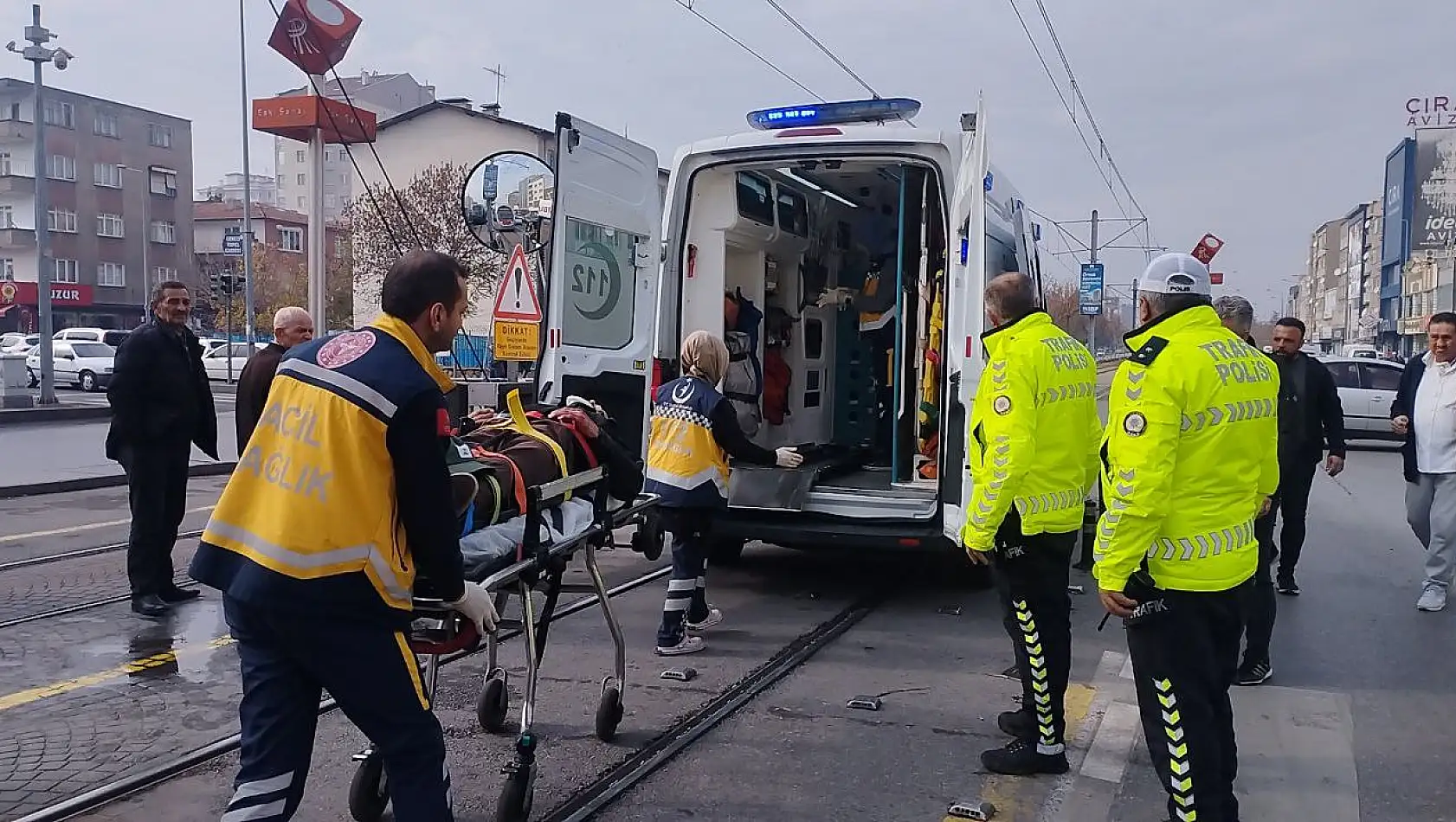 Kayseri'de minibüs yayaya çarptı!