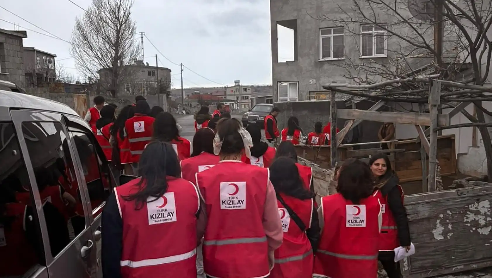 Kayseri'de oldu! Dört bir koldan dağıldılar...