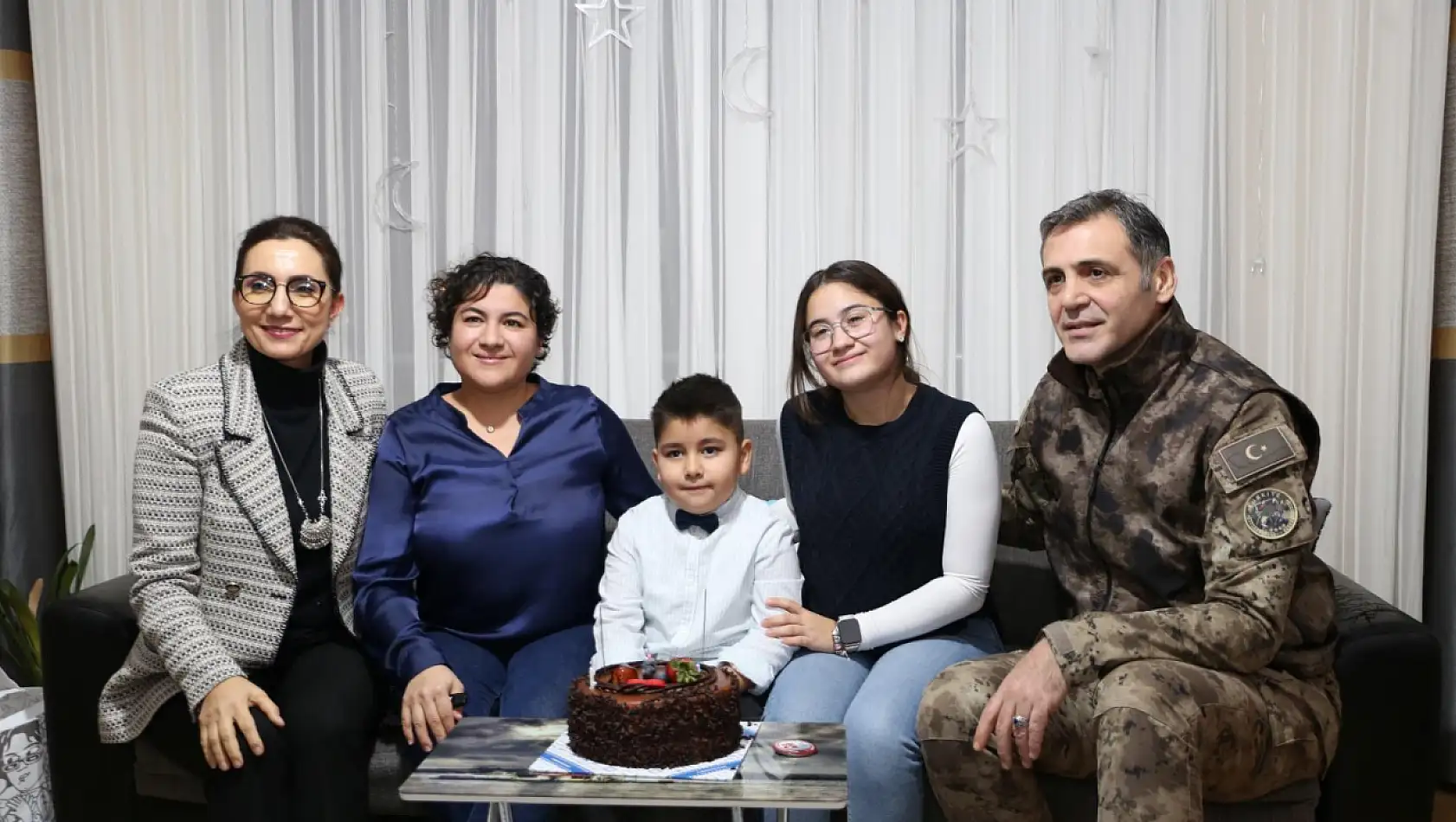 Kayseri'de şehit ve gazi çocuklarının karne sevinci paylaşıldı