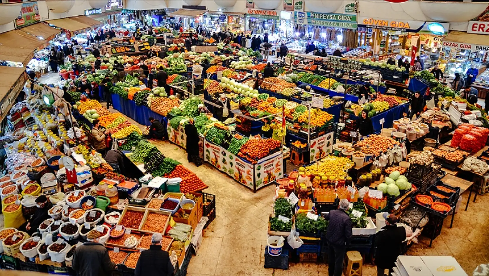 Kayseri'nin 11 semtinde kurulan pazar yerleri