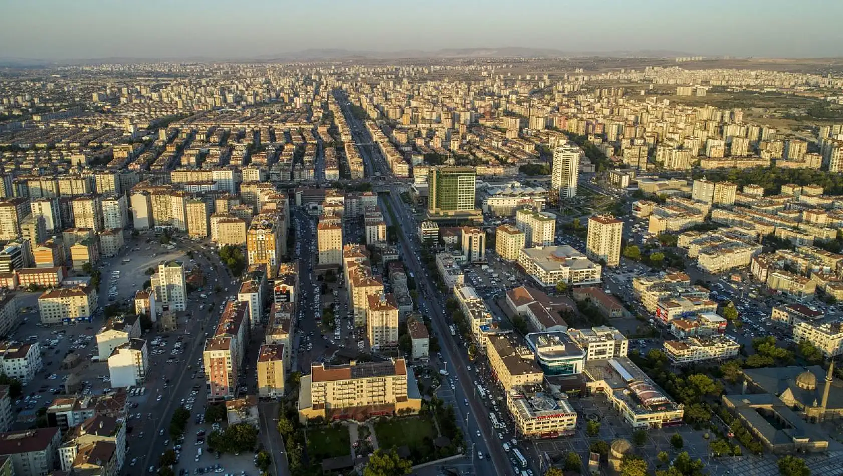 Kayseri'nin yüzde kaçı 2000 yılı ve öncesi inşa edilen binalarda oturuyor