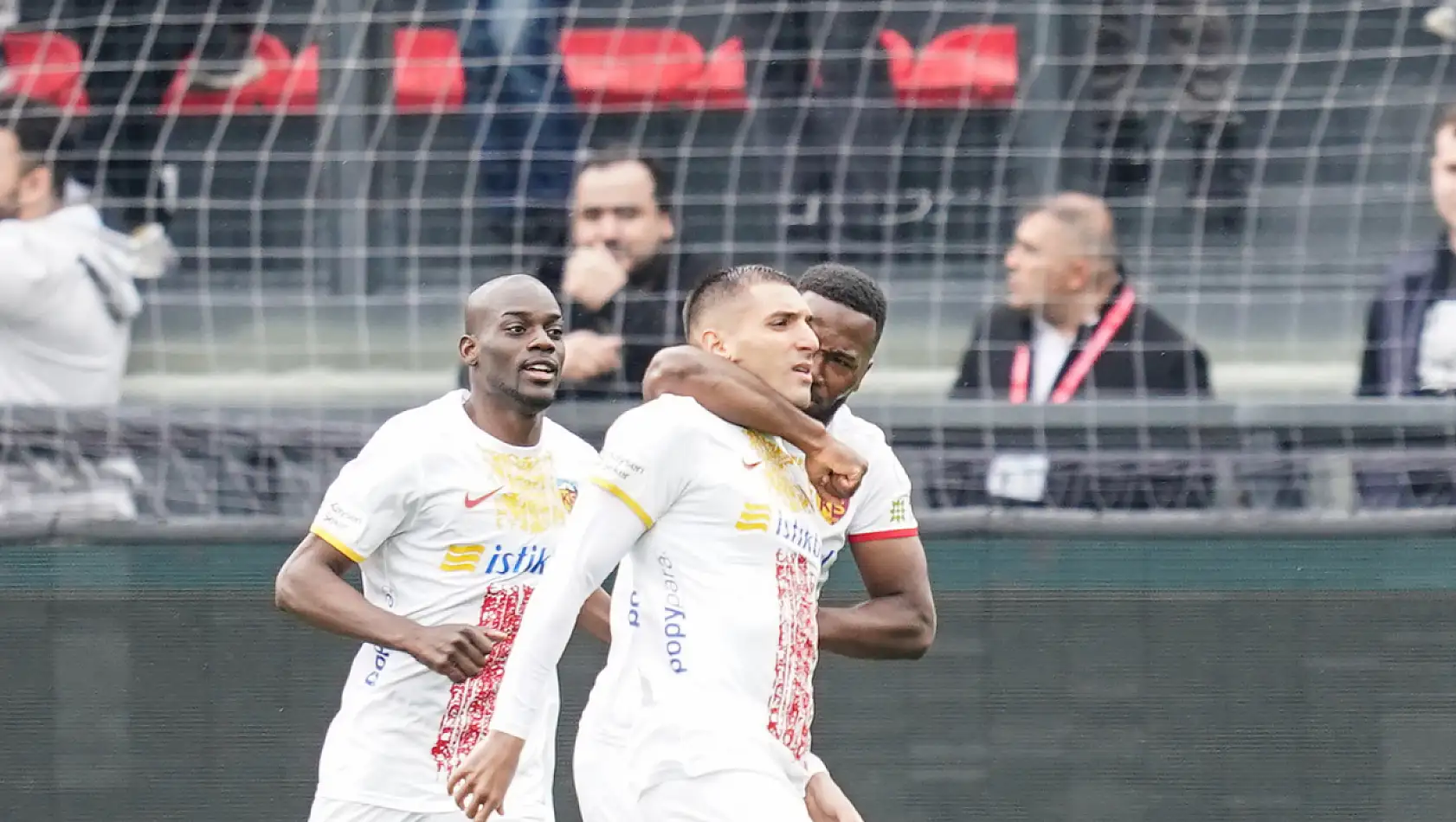 Kayserispor'un VAR sevinci! Gol iptal edildi