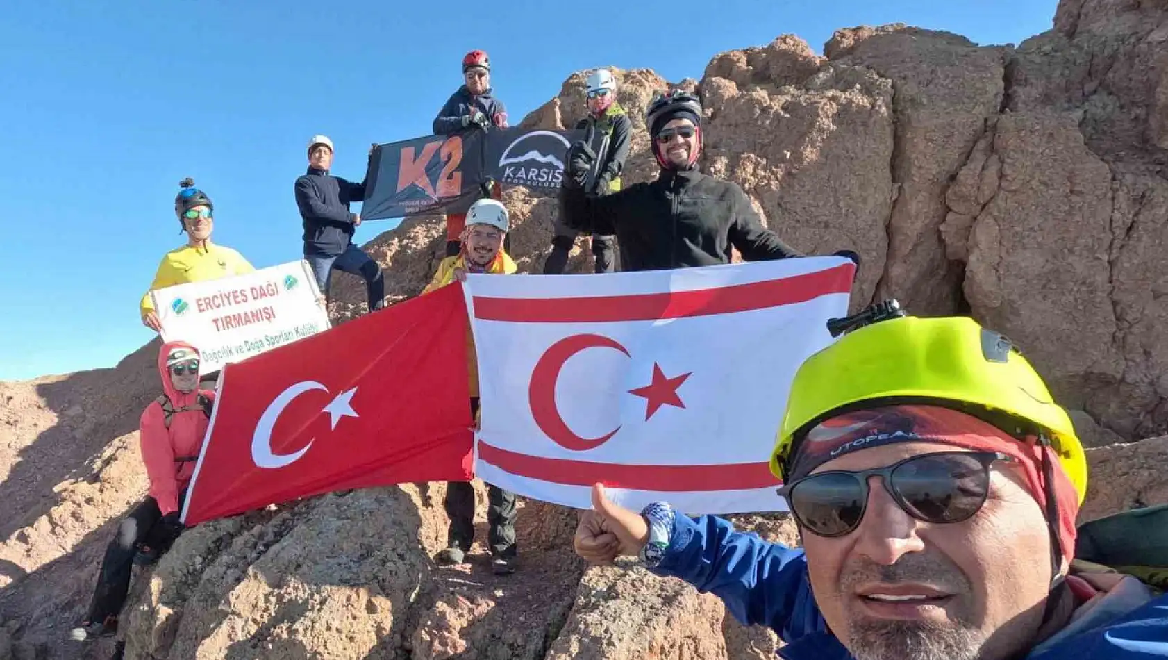 Kayserili dağcılardan 3 bin 917 metrede Kıbrıs Şehitleri'ne vefa