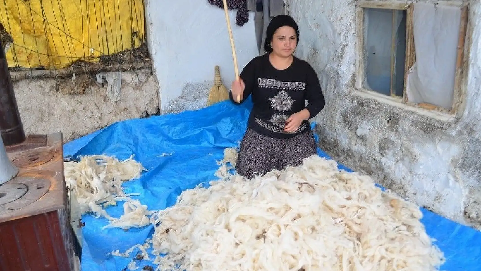 Köylerde kış hazırlığı erken başladı