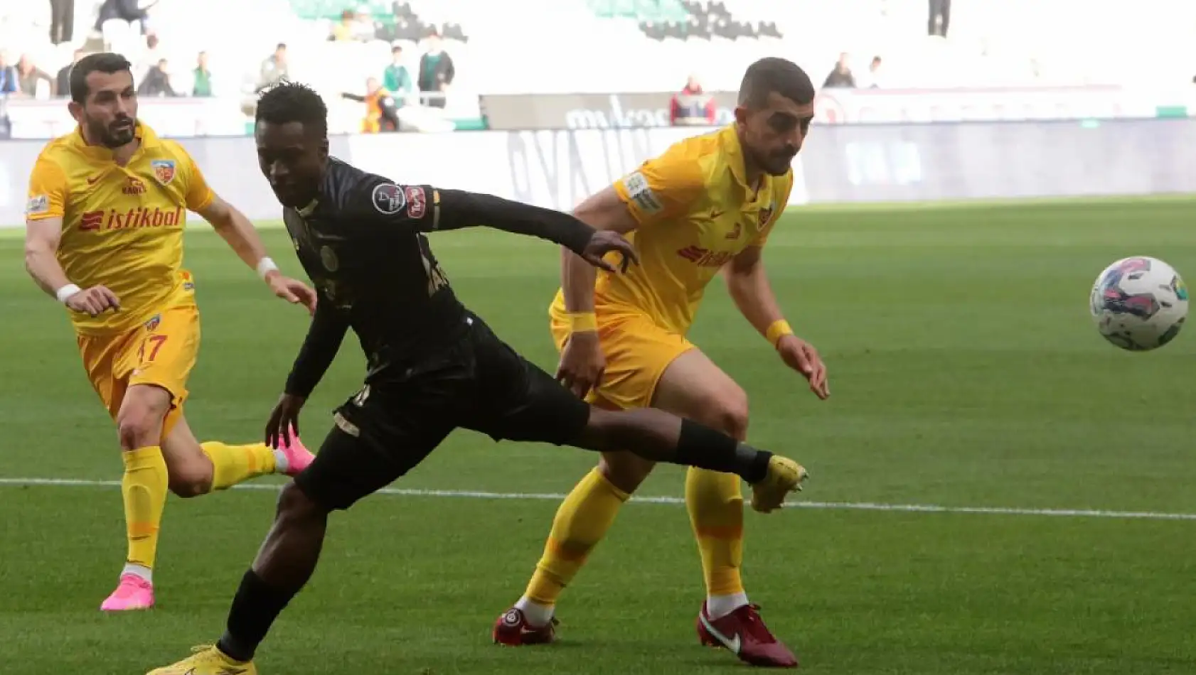 Majid Hosseini krizi tatlıya bağlandı - Kayserispor Haberleri