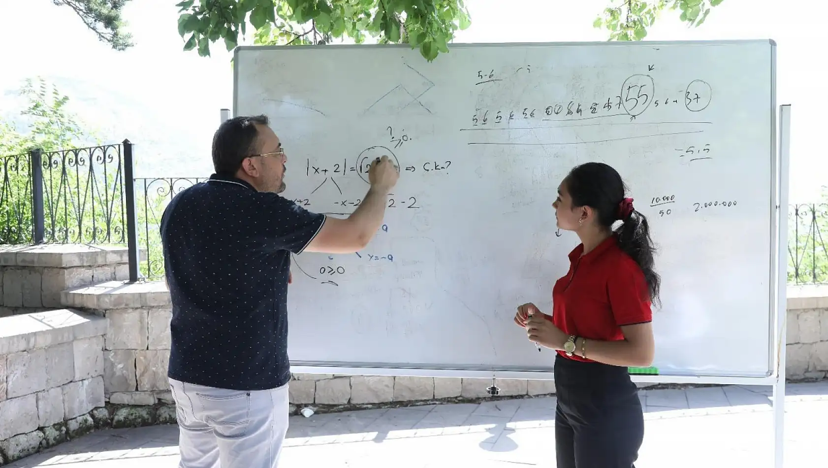 Matematik korkusu tarihe karıştı! Kayseri'de öğrenciler matematik kampı'nda
