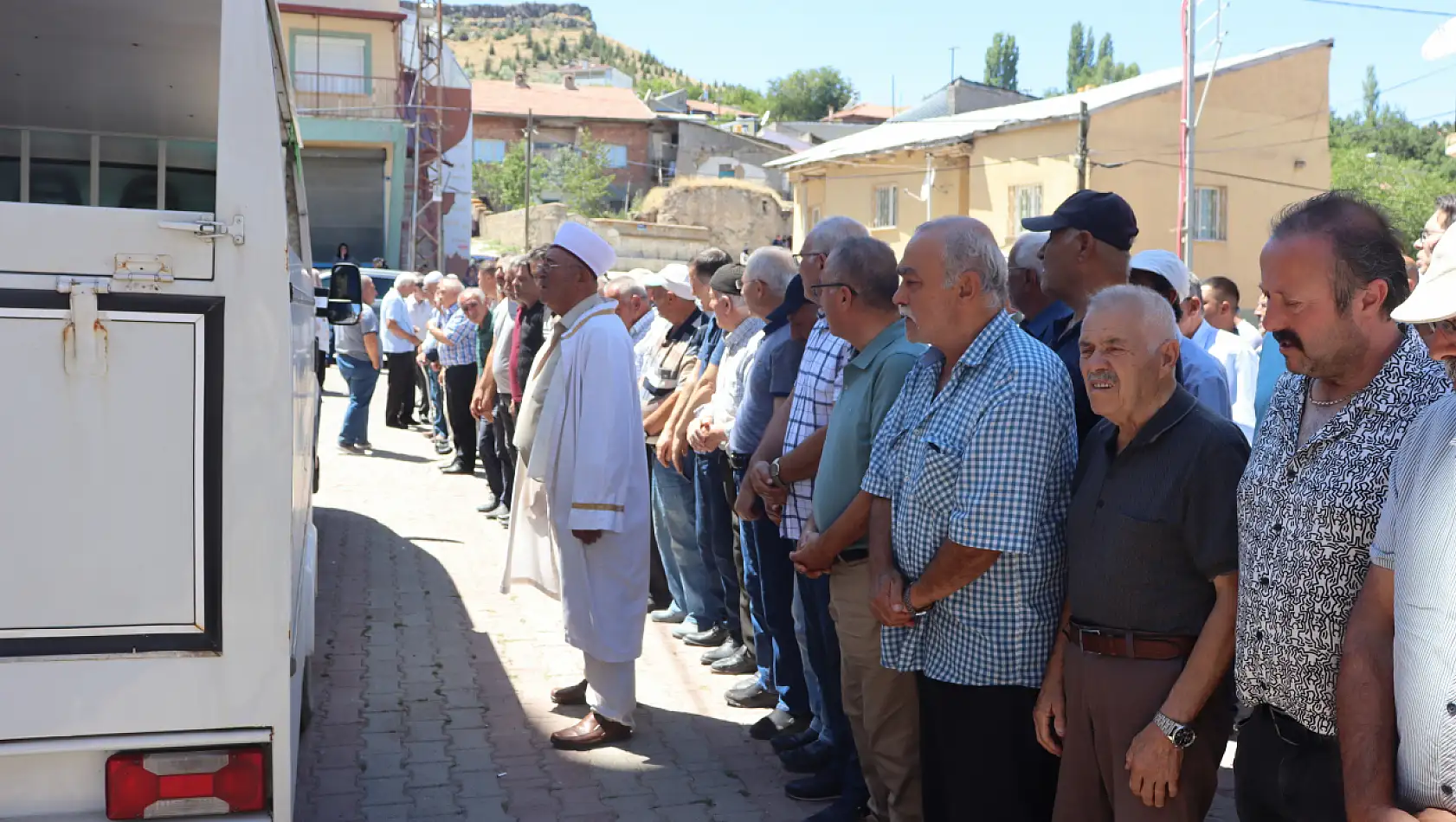 O genç bugün toprağa verildi